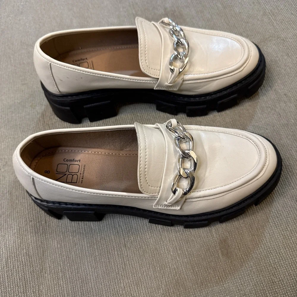Women's Platform Cream Lug Loafers With Silver Chain Accent No Boundaries  Sz 8‎